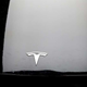 Imagen para el artículo titulado Tesla impedirá que los conductores jueguen a los juegos que proporciona mientras el auto está en movimiento